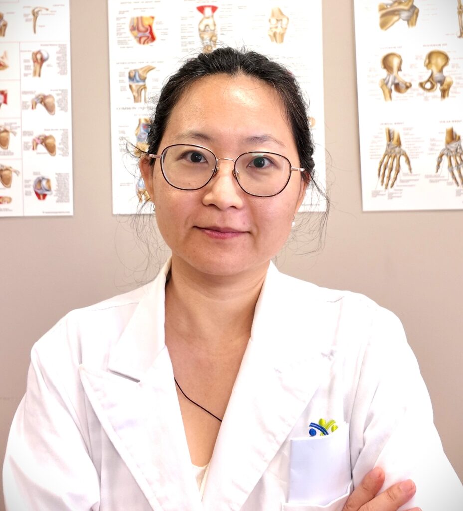 Anna Zhou acupuncturist at Healing Sense Clinic multidisciplinary health team Burnaby